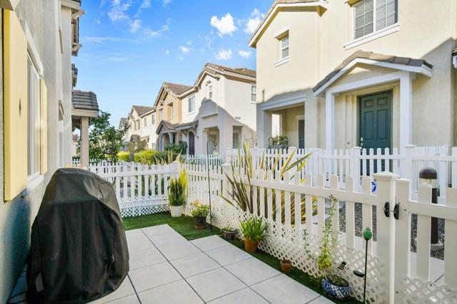 Detail Gallery Image 29 of 42 For 1459 Claude Ln #4,  Chula Vista,  CA 91913 - 3 Beds | 2/1 Baths