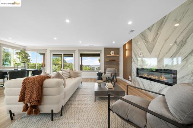 713 Midcrest Way, El Cerrito CA: https://media.crmls.org/mediaz/04d074fc-0f13-4d1a-9642-4129f5bfeada.jpg