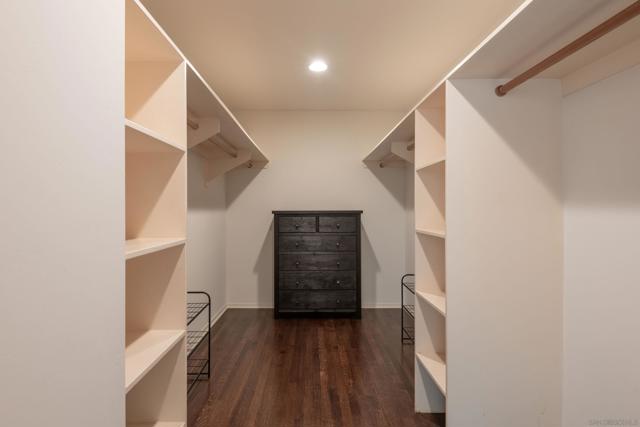 5839 Camino De La Costa, La Jolla CA: https://media.crmls.org/mediaz/04d0b7ee-7646-483d-8132-c51ac6ebb175.jpg