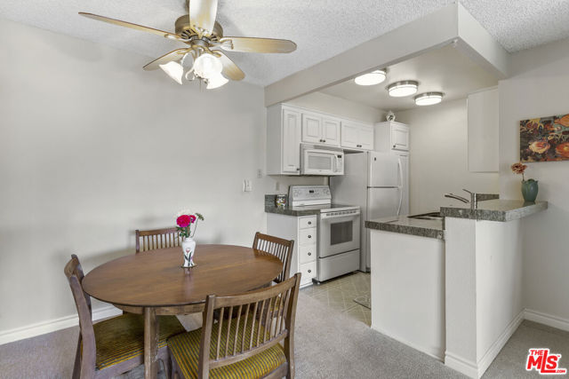 8163 REDLANDS Street, 56 photo 6