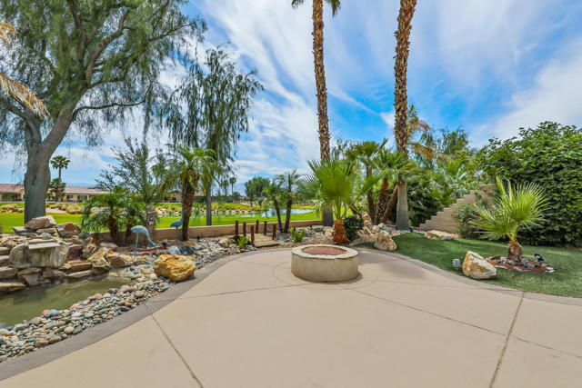 81083 Avenida Tres Lagunas, Indio CA: https://media.crmls.org/mediaz/04d1d964-f1db-4a1b-8a86-0518f8fc638e.jpg