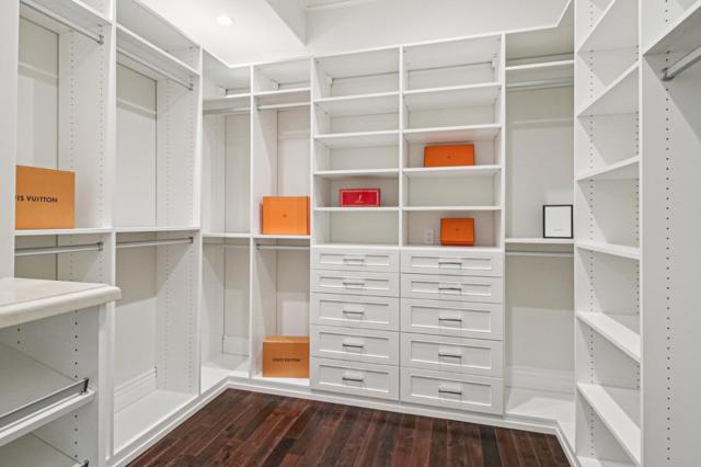667 Jay Street, Los Altos CA: https://media.crmls.org/mediaz/04d293a4-d958-4473-927b-e703f95491a2.jpg