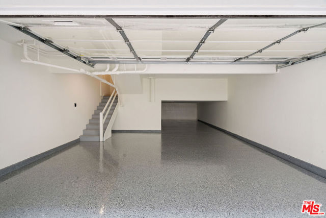 13245 Fiji Way, Marina del Rey CA: https://media.crmls.org/mediaz/04d2d9e3-4fb5-40f5-a9c5-83ea7fbb250e.jpg