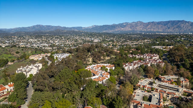 Detail Gallery Image 30 of 32 For 4210 via Arbolada #301,  Los Angeles,  CA 90042 - 2 Beds | 2 Baths