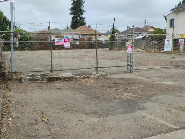 1205-1211 41st Ave.