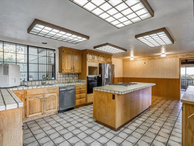 350 Highland Avenue, Santa Cruz CA: https://media.crmls.org/mediaz/04d49bde-5c93-47d8-bde8-2c2582b1925b.jpg