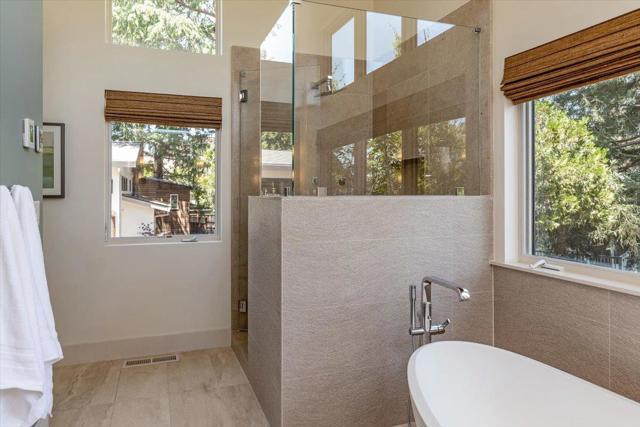 15902 Rochin Terrace, Los Gatos CA: https://media.crmls.org/mediaz/04d4b7bf-5e5e-4dc6-a4b5-2524ddcbd537.jpg