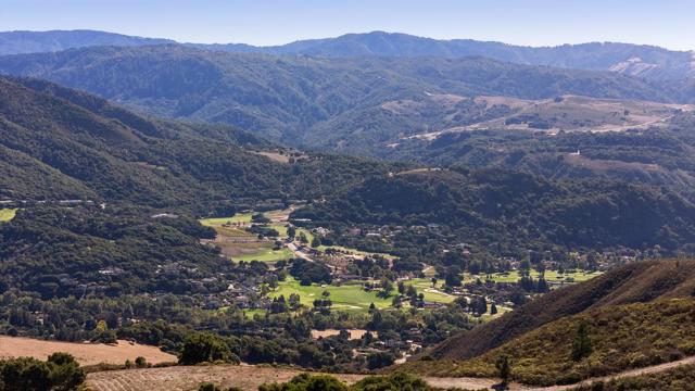 10190 Calle De Robles, Carmel CA: https://media.crmls.org/mediaz/04d4c0a7-48c6-4ad6-954c-e14082eadb0f.jpg