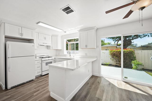 368 G st, Chula Vista CA: https://media.crmls.org/mediaz/04d5452e-ff8f-449b-bf0d-c1fc0c9db4ce.jpg
