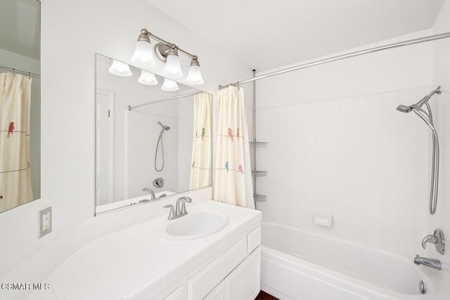 751 Trousdale Street, Oak Park CA: https://media.crmls.org/mediaz/04d5738d-9711-4ef8-8cfa-4e03fd2e917c.jpg