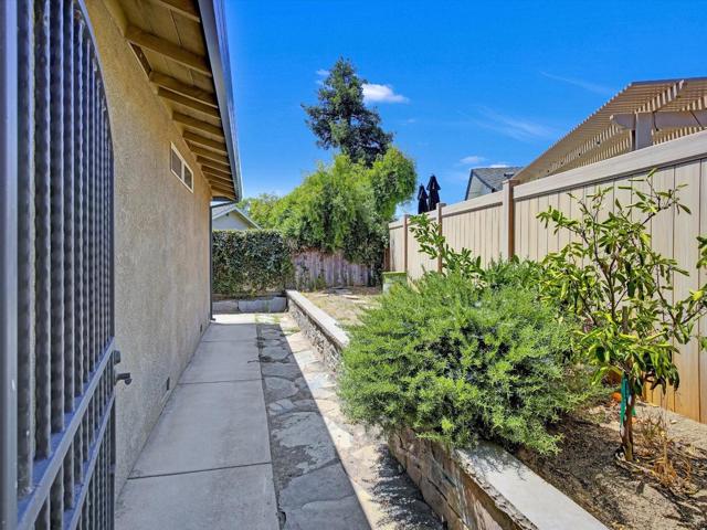 2259 S Ham Lane, Lodi CA: https://media.crmls.org/mediaz/04d5d502-82f7-4de4-ae25-4b6cefc1948d.jpg