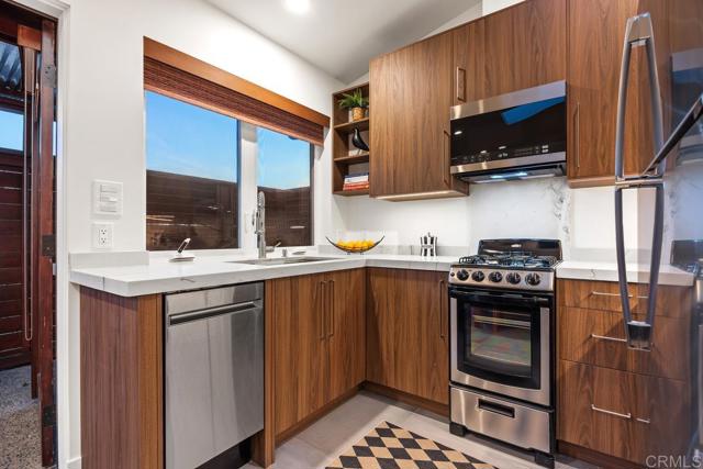 803 Saxony Road, Encinitas CA: https://media.crmls.org/mediaz/04d8b667-f398-4afc-8f0b-aa4b4b721cd5.jpg