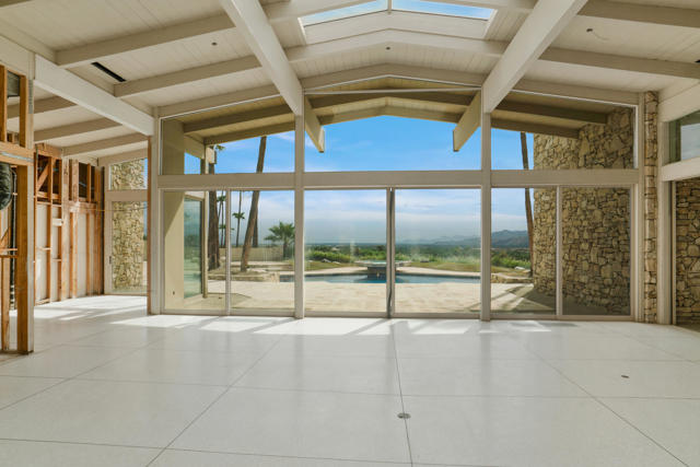 925 W Coronado Avenue, Palm Springs, CA 92262