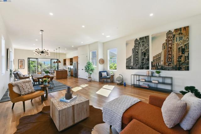Image 10 of 51 For 730 Henry Street