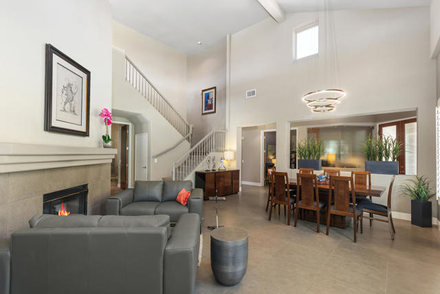 187 Kavenish Drive, Rancho Mirage CA: https://media.crmls.org/mediaz/04d9c13f-55ba-4d02-a0e6-eaa91d60cd2d.jpg