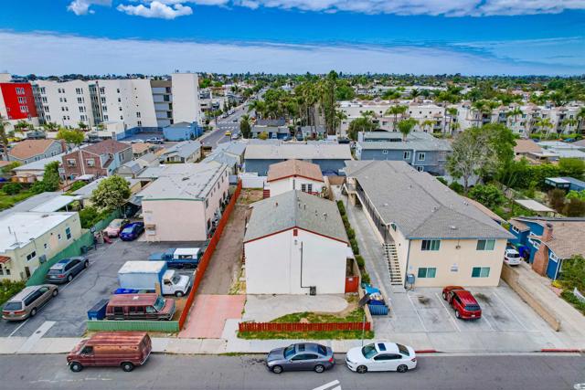 4410 12 Highland Ave, San Diego CA: https://media.crmls.org/mediaz/04da22fc-af98-4ef3-abac-a352a08f5b12.jpg