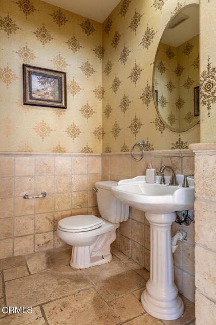 Detail Gallery Image 12 of 39 For 9570 Chamberlain St, Ventura,  CA 93004 - 4 Beds | 2/1 Baths