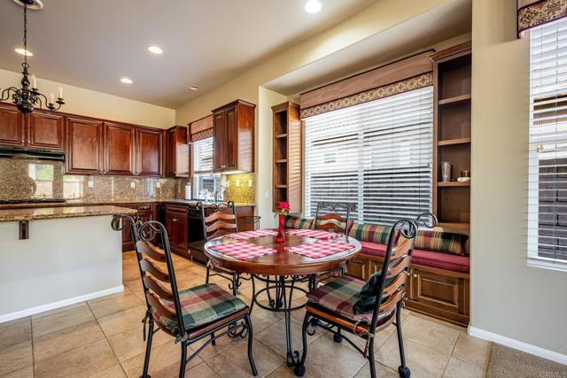 387 MELBOURNE GLN, Escondido CA: https://media.crmls.org/mediaz/04db4791-9564-4f09-8a56-fdf26f98e933.jpg