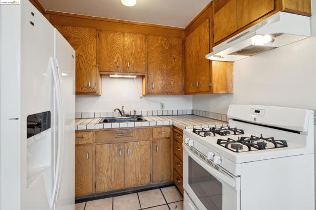 Image 3 of 16 For 1612 Parker St