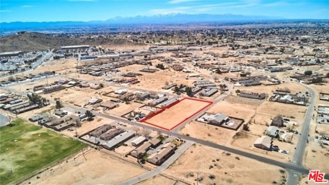 0 Straight Arrow Road, Apple Valley CA: https://media.crmls.org/mediaz/04dd5268-27a0-4e67-b2be-458565afeca7.jpg