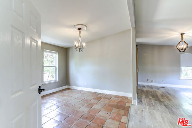 117 Navajo Lane, Topanga CA: https://media.crmls.org/mediaz/04ddcf61-5c84-442a-bc23-348d4cb6cca5.jpg