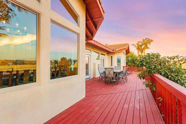 50 Schmidt Court, Hollister CA: https://media.crmls.org/mediaz/04dec10e-f500-443e-a146-e4e54d002a5d.jpg