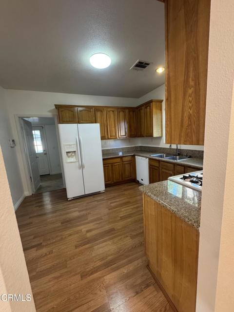 Detail Gallery Image 13 of 46 For 625 E Mountain St, Pasadena,  CA 91104 - 3 Beds | 1 Baths