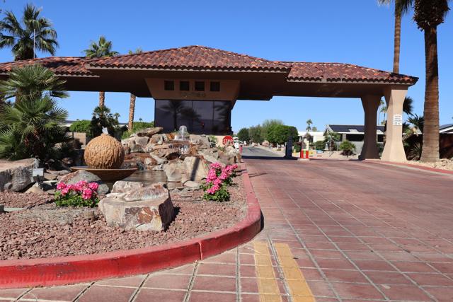39880 Palm Greens Parkway, Palm Desert CA: https://media.crmls.org/mediaz/04e059e0-c668-4787-b1ac-eb4ef1807b0c.jpg