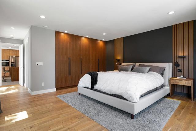 137 30th Avenue, San Mateo CA: https://media.crmls.org/mediaz/04e223a3-83eb-466a-a6d7-482bee527cdd.jpg