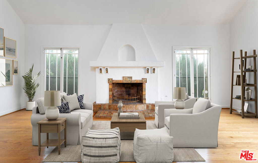 112 N Kilkea Drive, Los Angeles, CA 90048