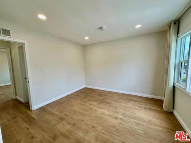 1114 S Sherbourne Drive, Los Angeles CA: https://media.crmls.org/mediaz/04e3a7a2-9c71-4d24-9cfd-abcd357bae92.jpg