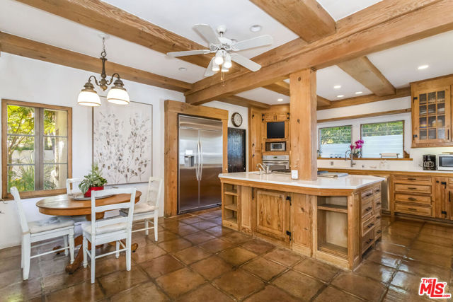7825 Hillside Avenue, Los Angeles CA: https://media.crmls.org/mediaz/04e3e293-0934-4b4a-88f2-d7e5ce07c619.jpg