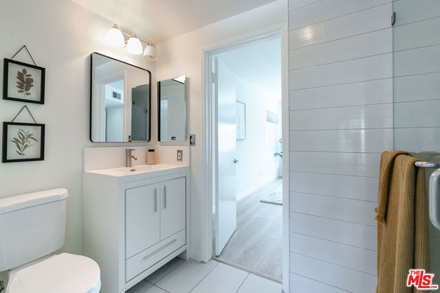 5056 Greenbush Avenue, Sherman Oaks CA: https://media.crmls.org/mediaz/04e54ee8-c26f-4d75-af0b-c015103bef0e.jpg