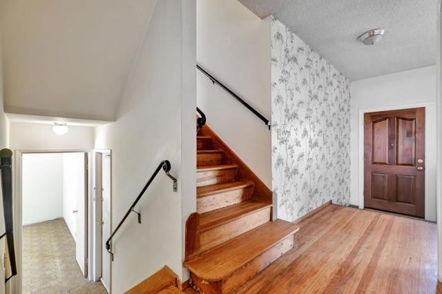 1006 W Knickerbocker Drive, Sunnyvale CA: https://media.crmls.org/mediaz/04e641be-8657-4c12-89e4-d7b4173b070f.jpg