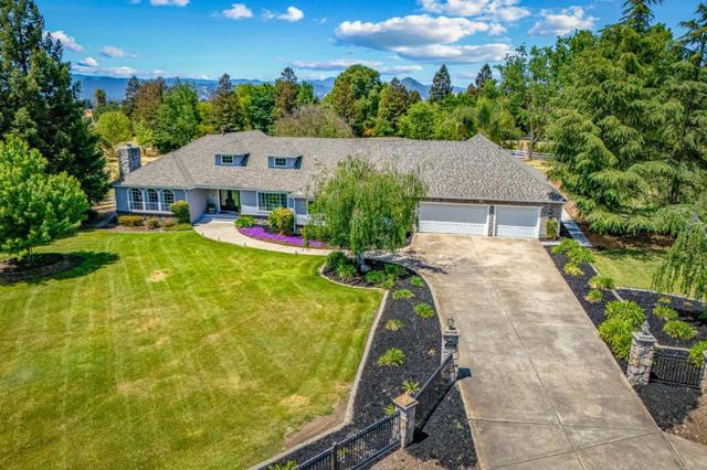 14830 Bartlett Court, San Martin CA: https://media.crmls.org/mediaz/04e64ca4-4ed6-4edb-96a4-f365fa5f363d.jpg