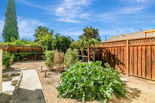 86 S Cragmont Avenue, San Jose CA: https://media.crmls.org/mediaz/04e657ad-78eb-44e1-b0af-622c14bd0132.jpg