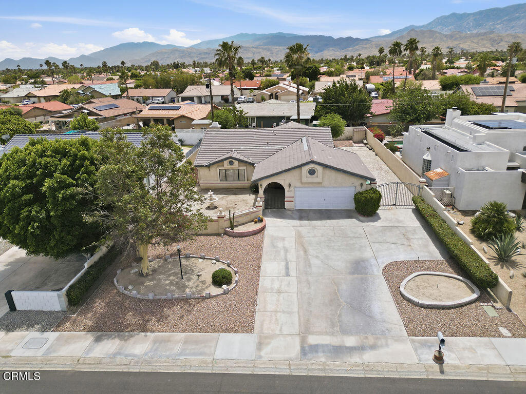 68125 Vista Chino