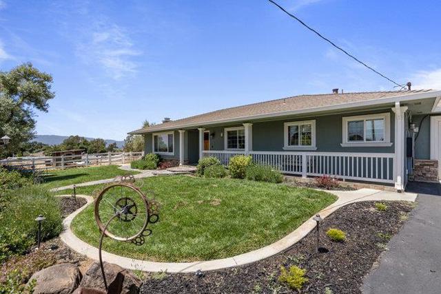 2985 Roop Road, Gilroy CA: https://media.crmls.org/mediaz/04e86f02-4295-4ca2-a253-9f2cc3c434e0.jpg