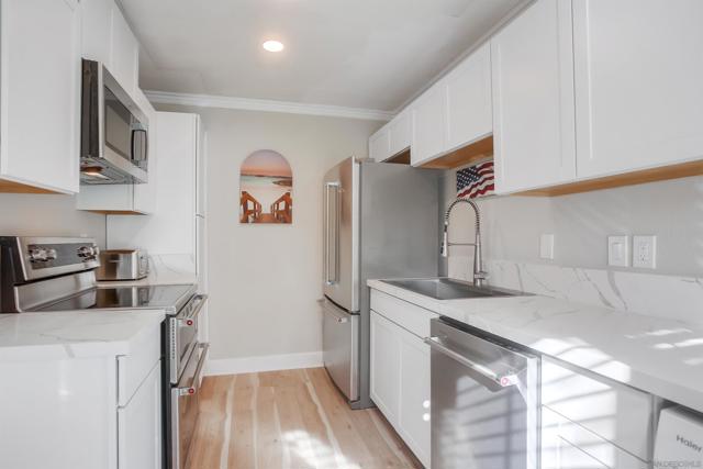 Image 1 of 30 For 8521 Villa La Jolla Dr  H