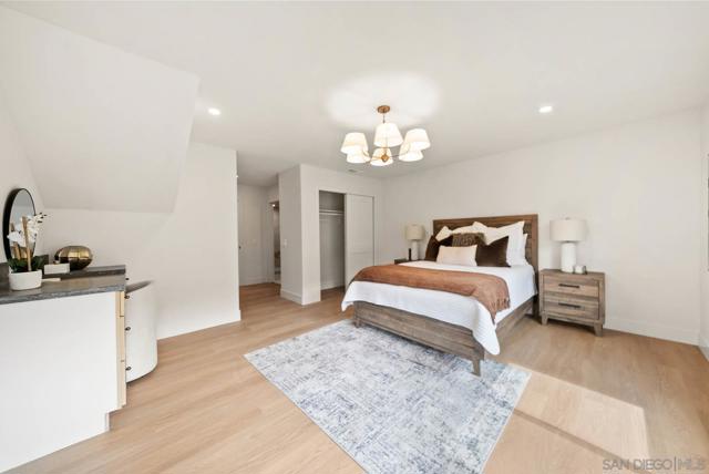 4946 Kalamis Way, Oceanside CA: https://media.crmls.org/mediaz/04e92ee5-ba64-4be3-a6f3-ea427f9dd90e.jpg