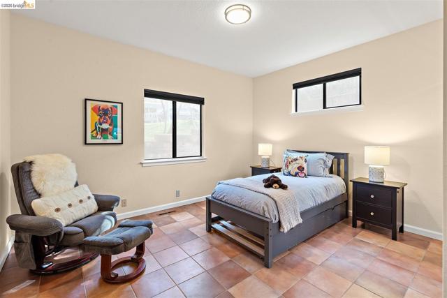 Image 40 of 60 For 6065 Dimm Way