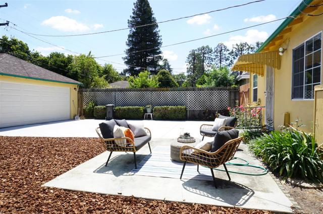 1064 Meridian Avenue, San Jose CA: https://media.crmls.org/mediaz/04e9fc58-af14-4398-9dc1-c55da9019058.jpg