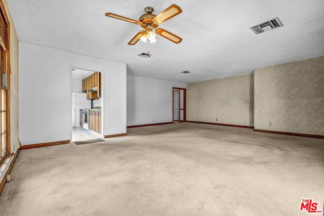 7903 Amestoy Avenue, Van Nuys CA: https://media.crmls.org/mediaz/04ea13b7-d395-4b4e-97b8-6b8bb7d3a47b.jpg