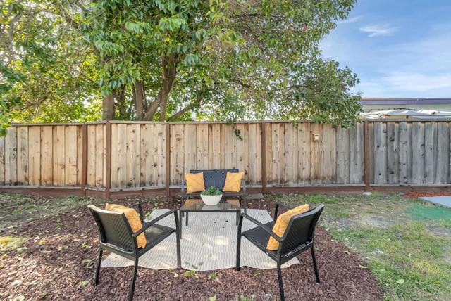 2542 Painted Rock Drive, Santa Clara CA: https://media.crmls.org/mediaz/04ea8402-e71c-490b-8bb6-ba28f4f7fe53.jpg