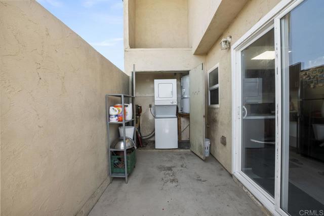 1450 Melrose Avenue, Chula Vista CA: https://media.crmls.org/mediaz/04eb1774-7a76-4bda-bedc-def8e3af1db2.jpg