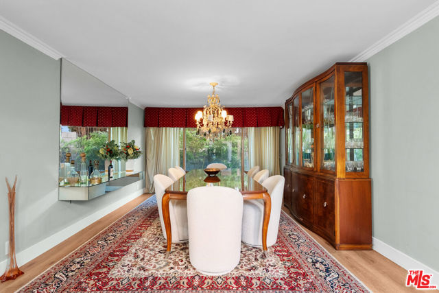2103 N Hobart Boulevard, Los Angeles CA: https://media.crmls.org/mediaz/04eb449a-2366-4352-9893-47465d349797.jpg