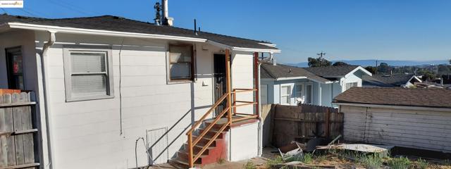 2957 73rd Avenue, Oakland CA: https://media.crmls.org/mediaz/04eb4a78-89b5-4d98-bf82-d47f68295243.jpg