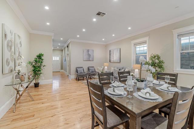 1633 15th Street, Oakland CA: https://media.crmls.org/mediaz/04ec0dc5-ab7d-4f6a-a0d8-38ca9db52d13.jpg