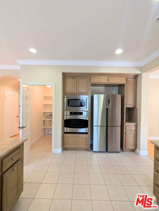 1230 Wisteria Avenue, La Habra CA: https://media.crmls.org/mediaz/04edc836-5a6b-4910-ad6e-b90673e2294c.jpg