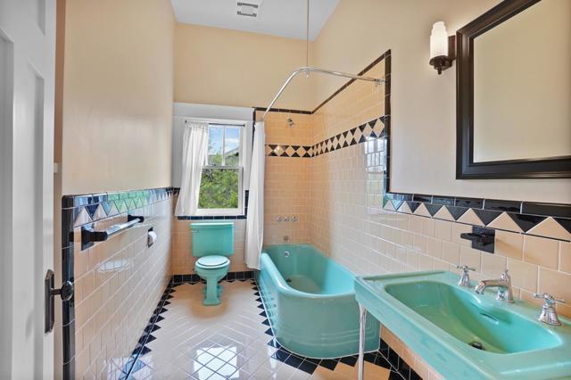 385 Miramar Drive, Half Moon Bay CA: https://media.crmls.org/mediaz/04efcf6d-8a82-416e-b9aa-b538a6007abf.jpg